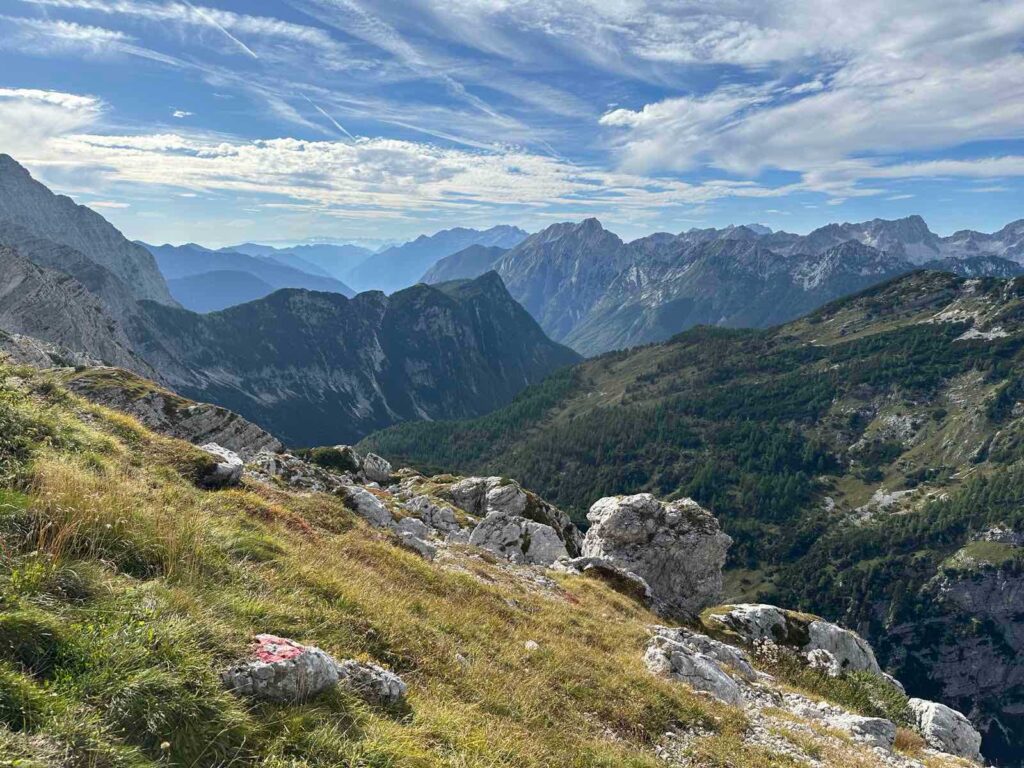 Краљевство Триглавских језера и Лепа Комна
